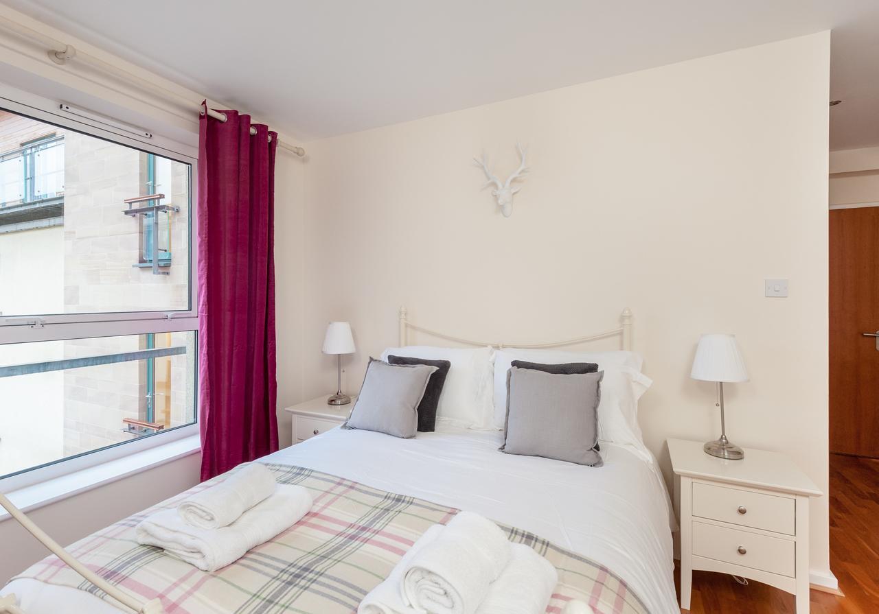 The Holyrood Park Residence Edimburgo Exterior foto
